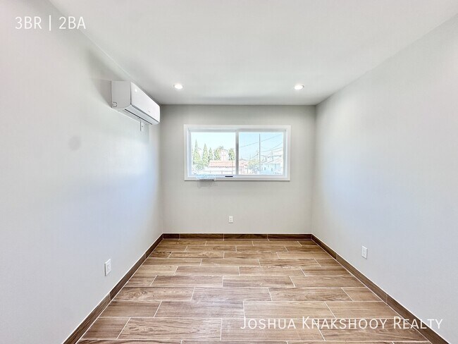 Building Photo - 4620 Compton Ave