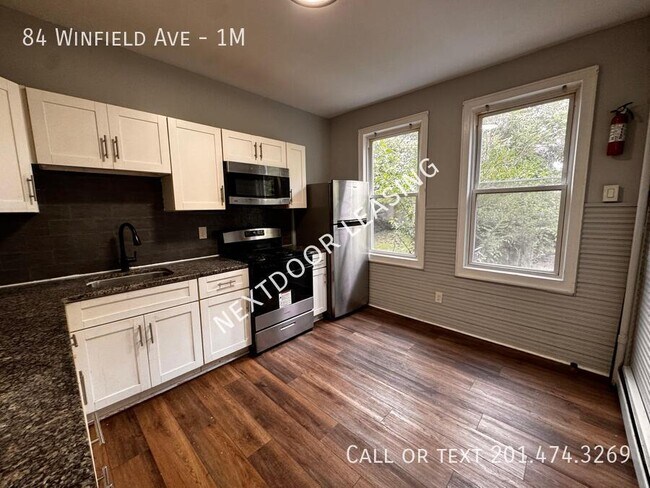 Building Photo - 84 Winfield Ave