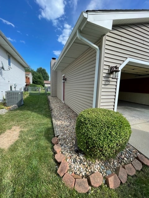 Building Photo - 208 Greenleaf Dr