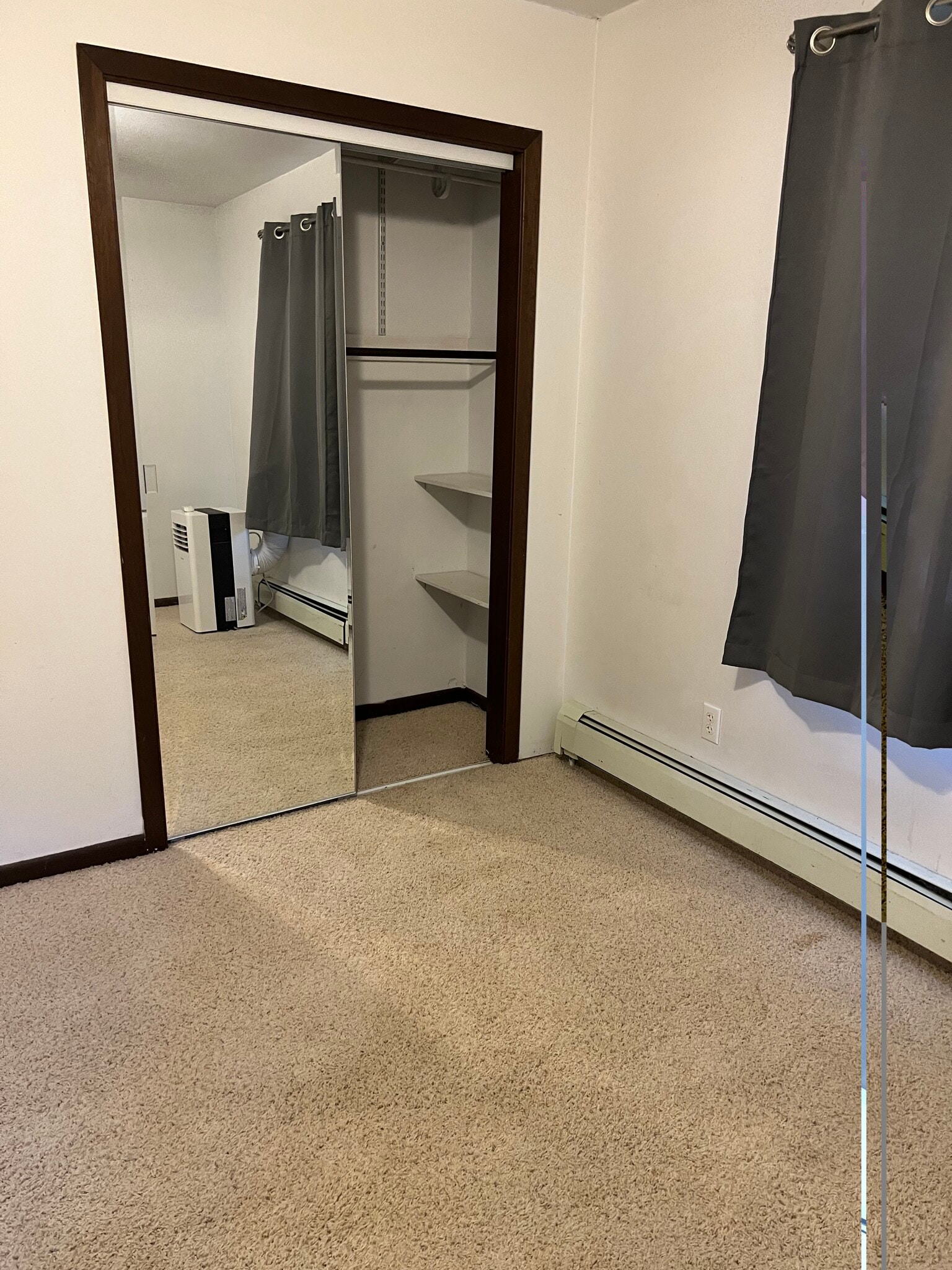 Small bedroom - 808 6th Ave
