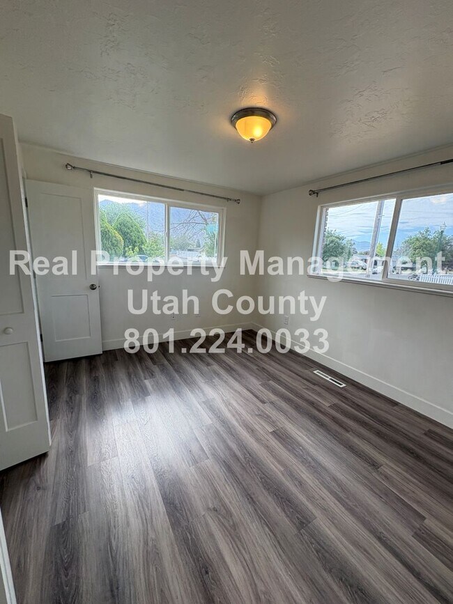 Building Photo - 715 E 1400 S