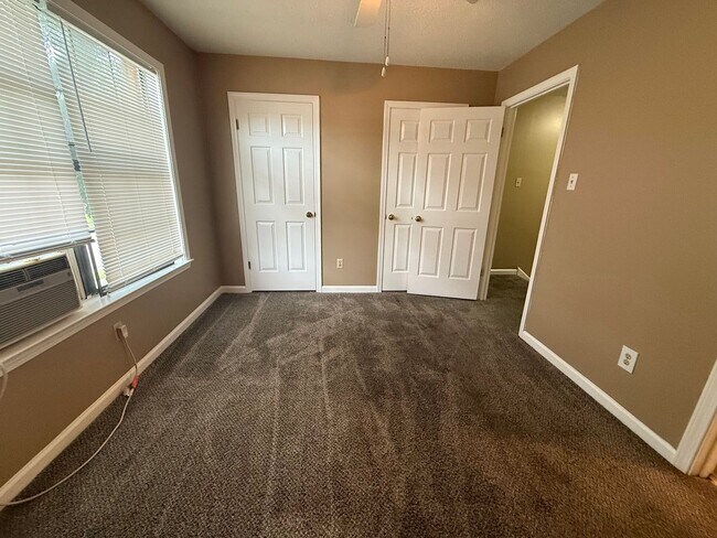 Building Photo - 2478 Green Glen Dr