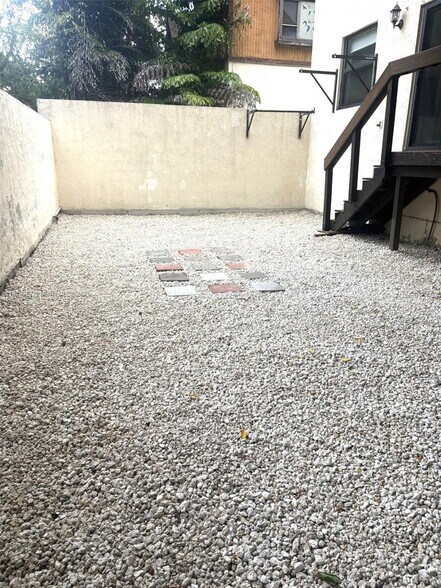 Building Photo - 1890 Brickell Ave