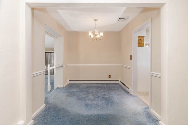Building Photo - Cozy Brick Ranch in Norfolk