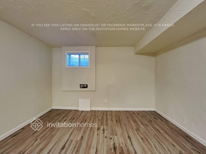 Building Photo - 848 Hubbard Dr