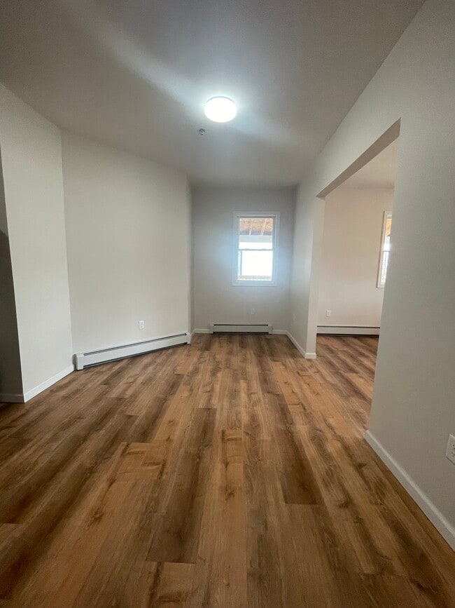 Building Photo - 720 Marion St