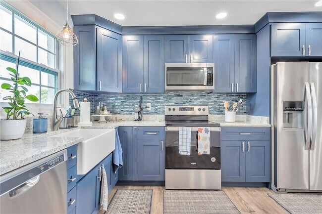 Building Photo - 5172 Coquina Key Dr SE