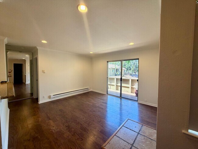 Building Photo - 3284 Red Cedar Terrace