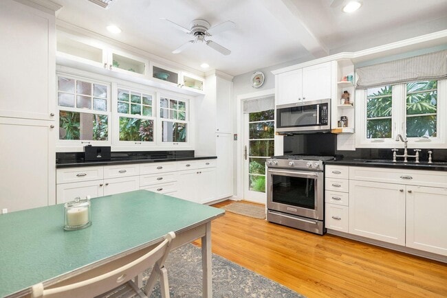 Building Photo - 710 Claremore Dr