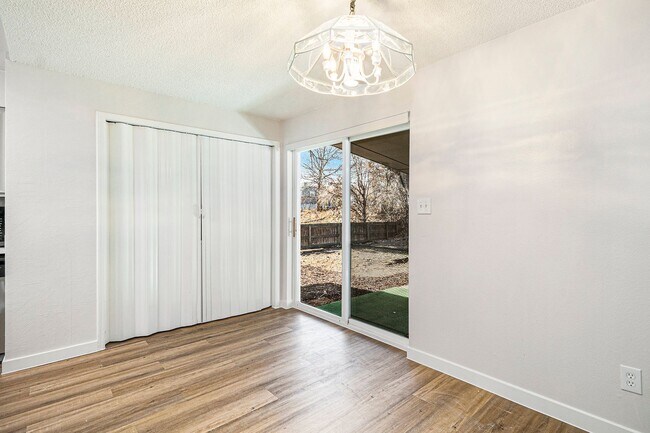 Building Photo - Spacious 3-Bedroom Upper Unit with Garage & Private Yard