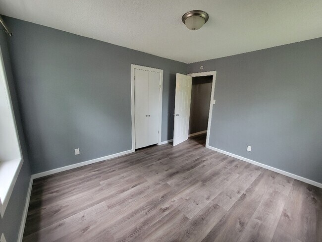 Building Photo - 3571 Wright Ave