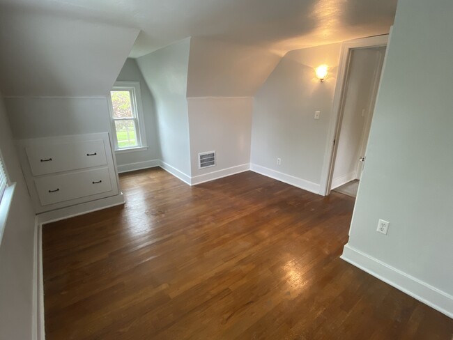 1st Upstairs Bedroom - 128 Standish Dr