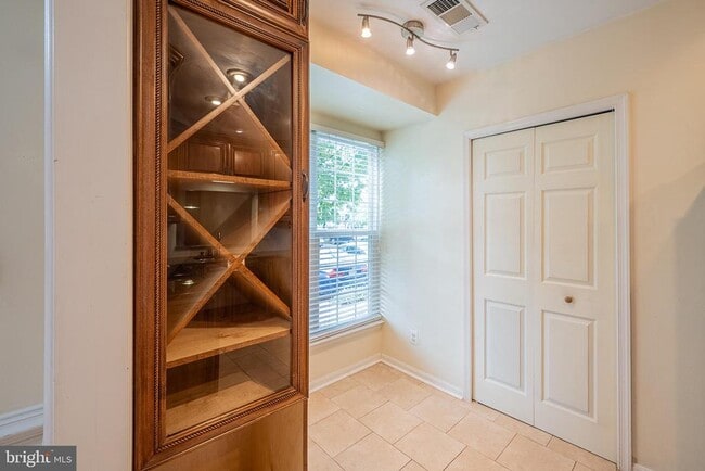 Building Photo - 5920 Terrapin Pl