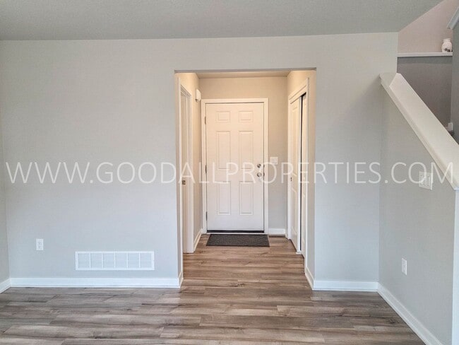 Building Photo - Beautiful Two-Story Home in the SE Polk School District – Available Now!