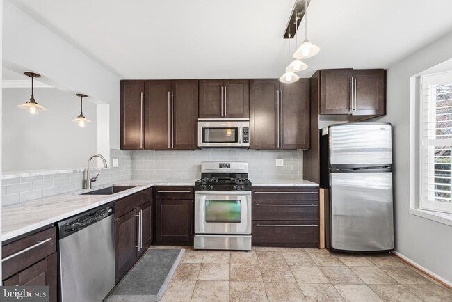 Building Photo - 41 Jones Falls Terrace