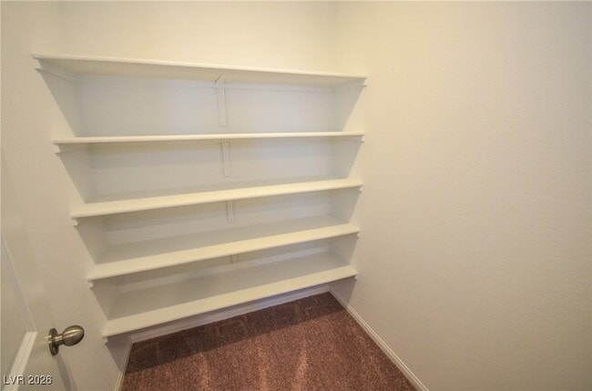 Building Photo - 5401 Lynn Crk Ave