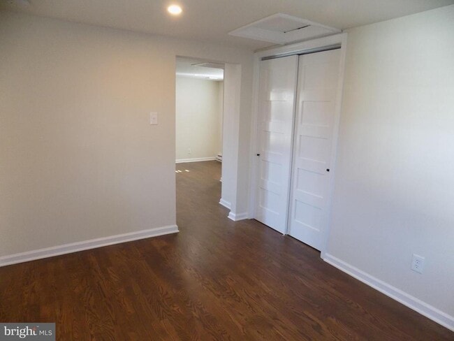 Building Photo - 114 N Penrose St