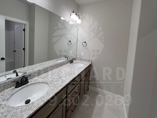 Building Photo - Farmington- Single-Family Home- Stunning Chase Plan