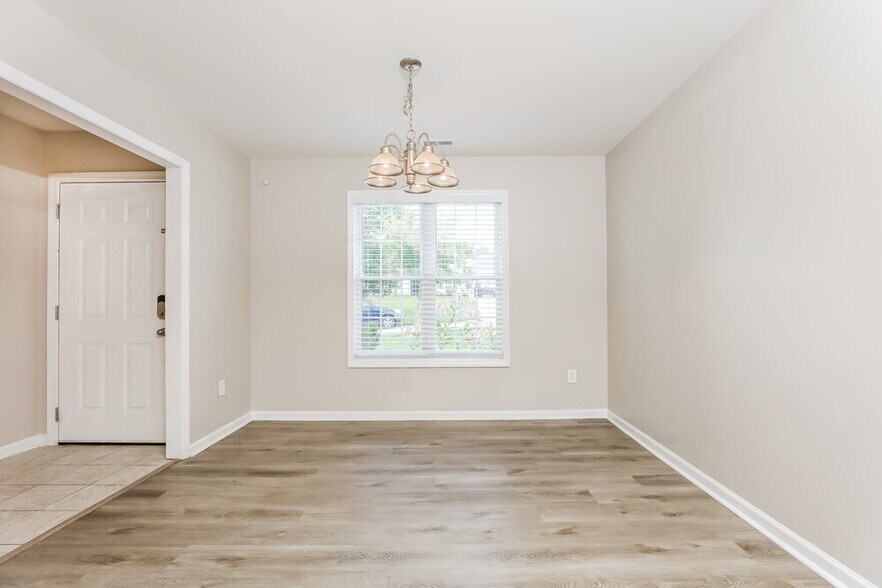 Building Photo - 4009 Scofield Dr