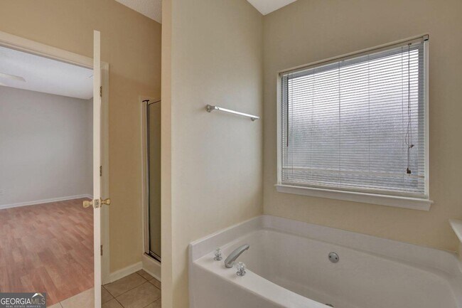 Building Photo - 333 Prescott Ct