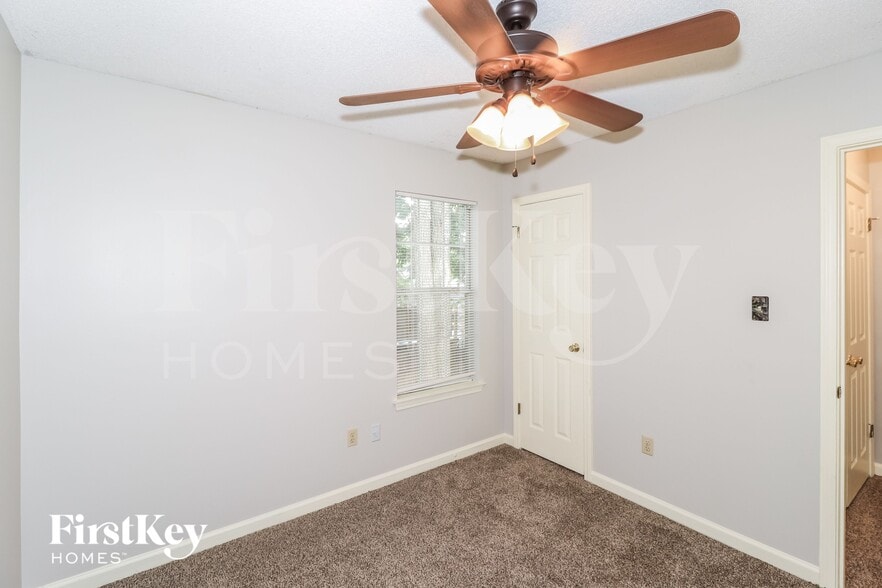 Building Photo - 3564 Harvest Ln