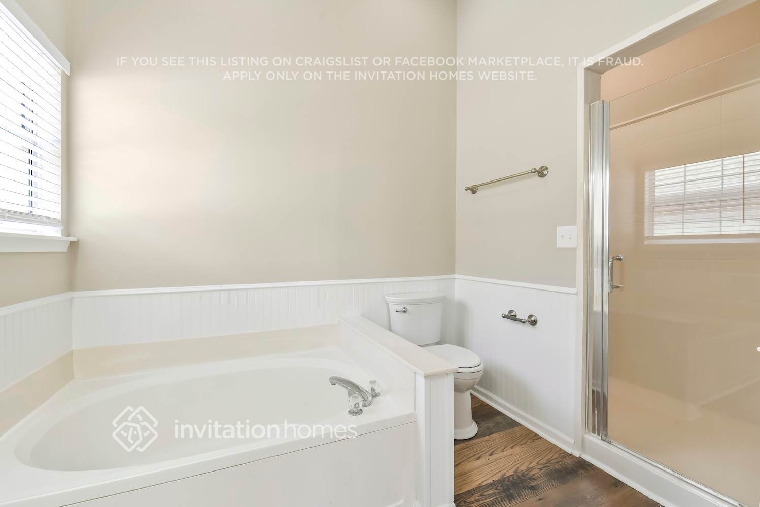 Building Photo - 7030 Daerwood Pl