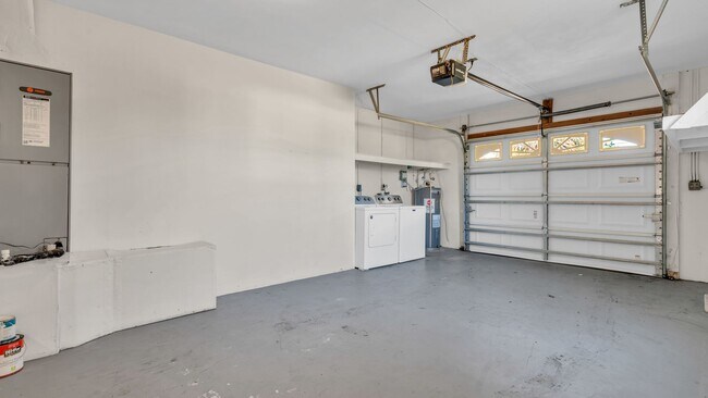 Building Photo - 3bed/2bath Home Off Treasure Island Causew...