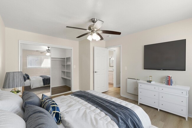 Interior Photo - Melrose Manor Apartments