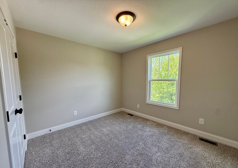 Building Photo - 7302 Bonnie Marie Way