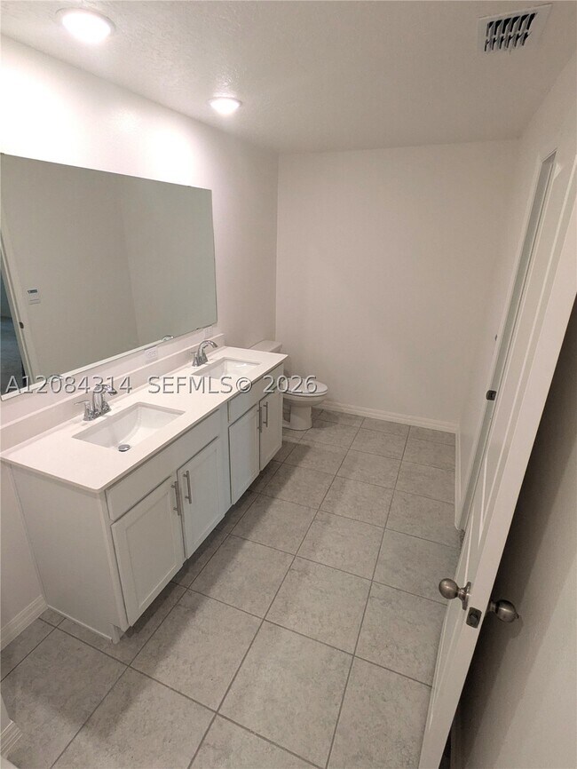 Building Photo - 1329 Biarritz St NW