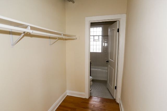 Building Photo - 4619 N Paulina St