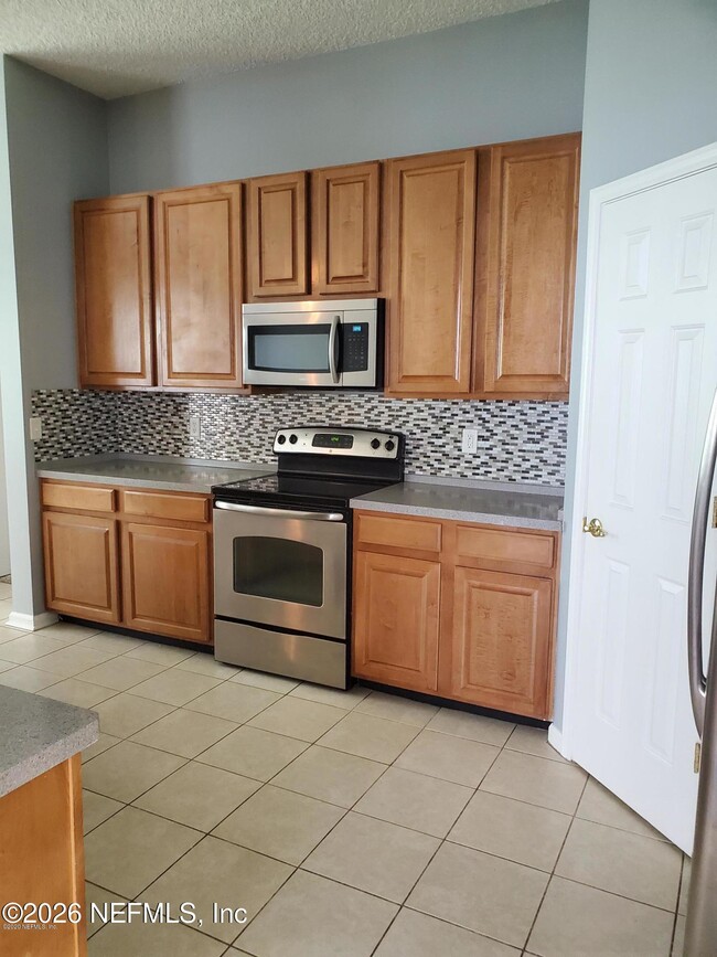 Building Photo - 1042 Briarcreek Rd