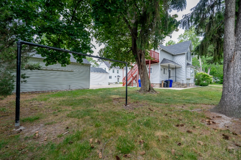 Building Photo - 1343 1/2-1343 1/2 W Washington St