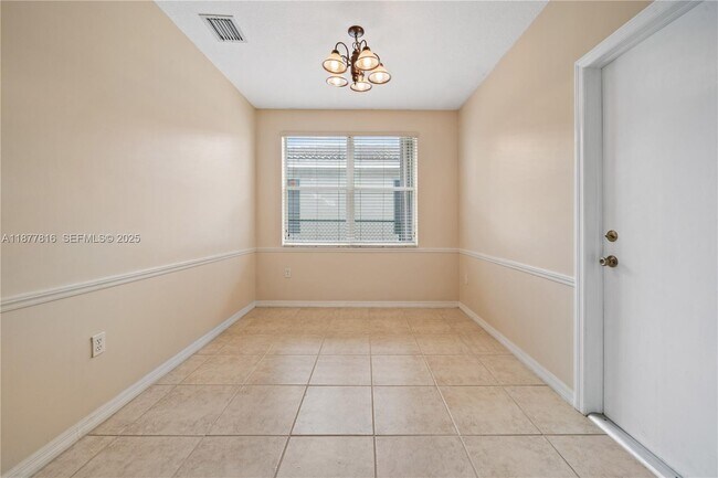 Building Photo - 12543 SW 119th Pl