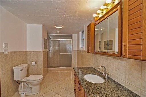 Building Photo - 2 Traverse St