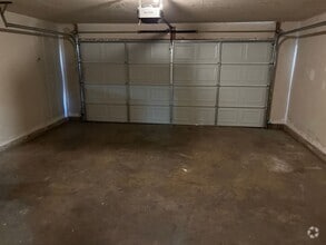 Building Photo - Comfortable place to call home