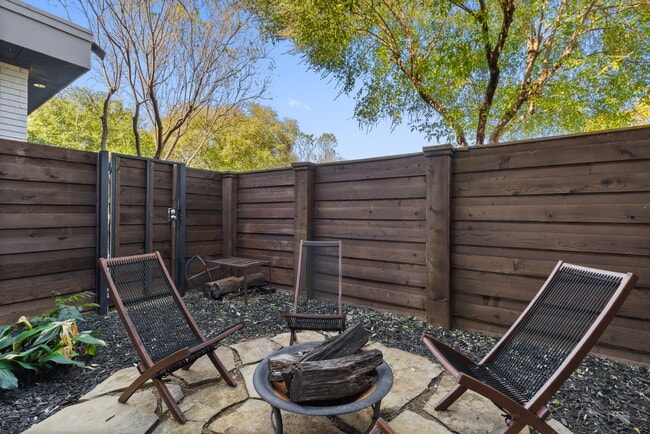 Building Photo - 4156 S Better Dr