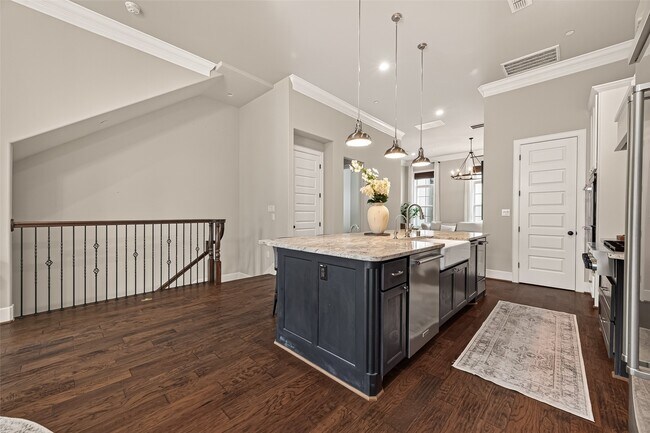 Building Photo - 855 Dunleigh Meadows Ln