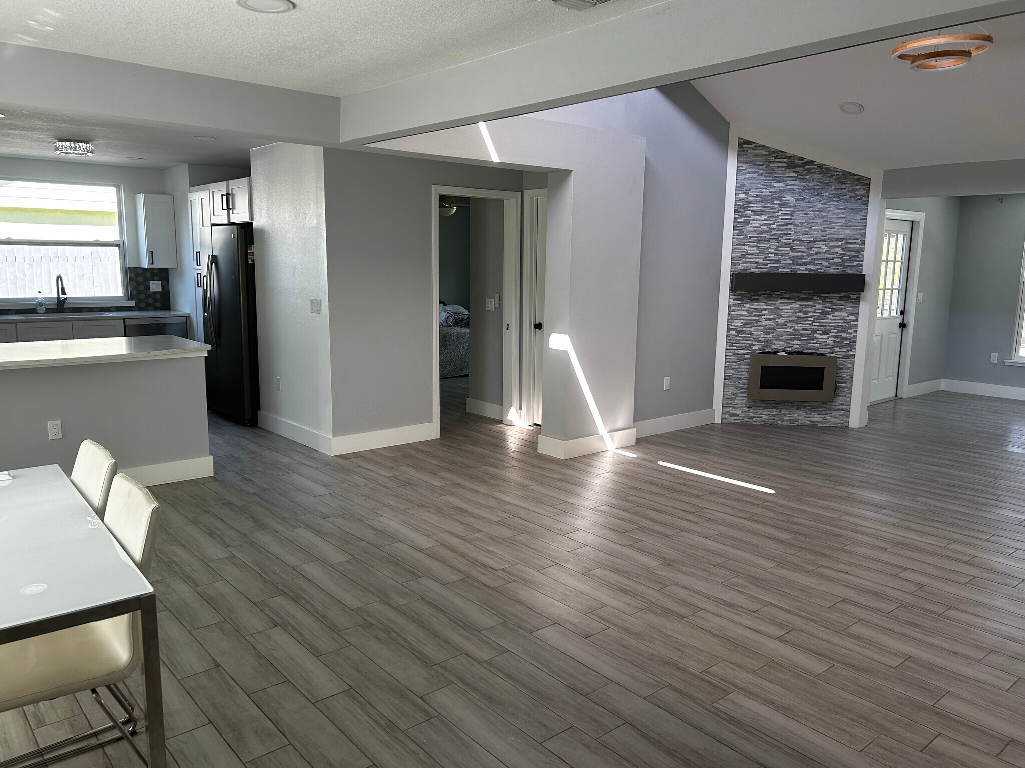 Building Photo - 3024 Woodpine Cir