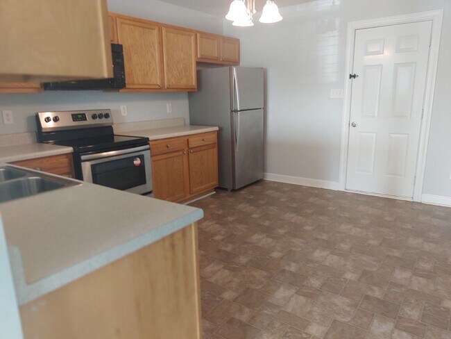 Building Photo - Just waiting for YOU!! At Carolina Forest!!!