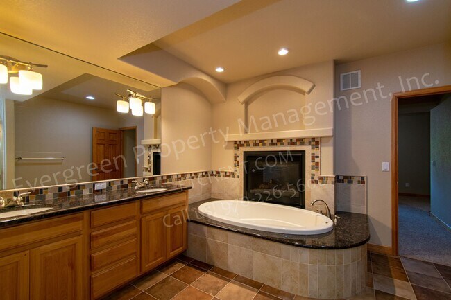 Building Photo - 3775 Sandy Shore Ln