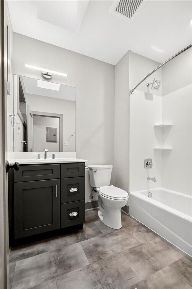 Building Photo - Pizza Prynce