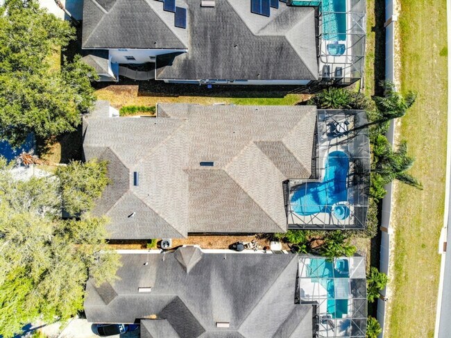 Building Photo - 846 Orista Dr