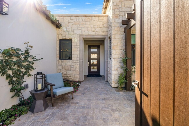 Building Photo - 75213 Hancock Pl