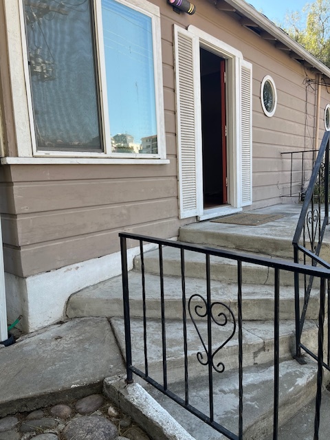 front porch, front door - 625 W Maple St