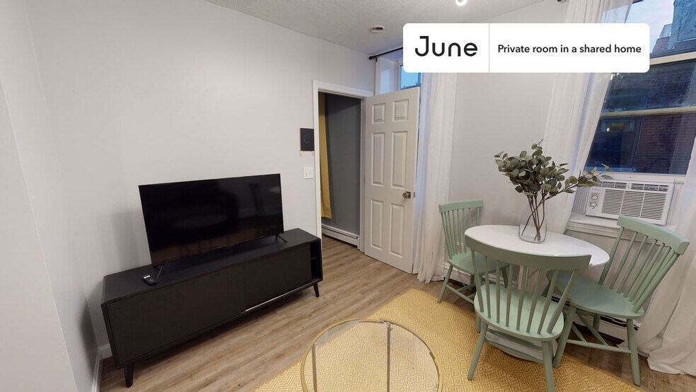 Building Photo - Room in Shared 3 bed/1 bath home