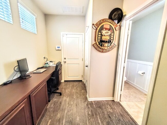 Building Photo - Gorgeous Home- Lots of Upgrades