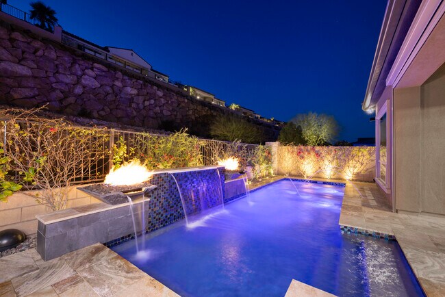 Building Photo - 33 Desert Juniper Ln