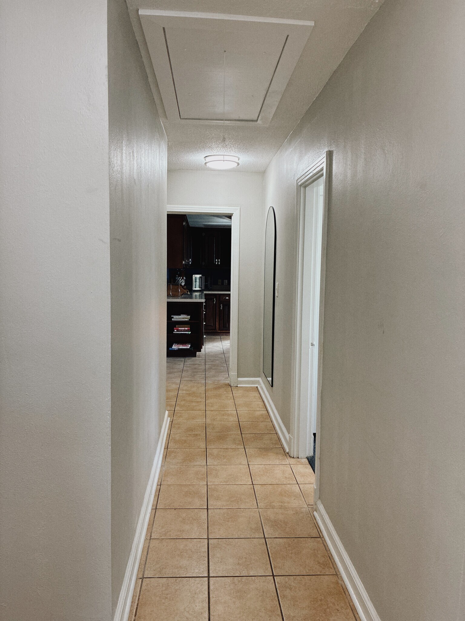 Building Photo - 6946 Hickory View Ln