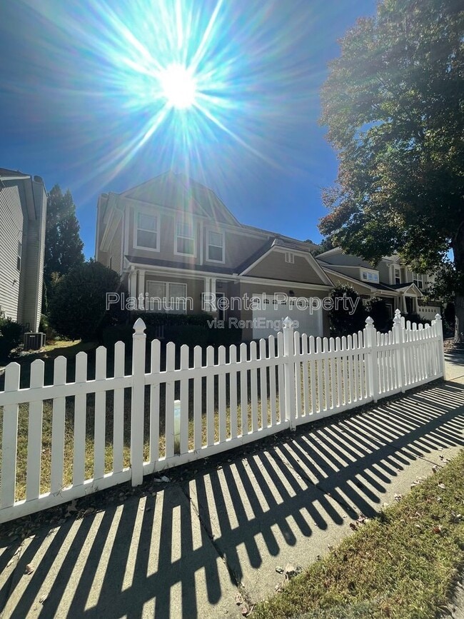 Building Photo - 3442 Old Towne Ln